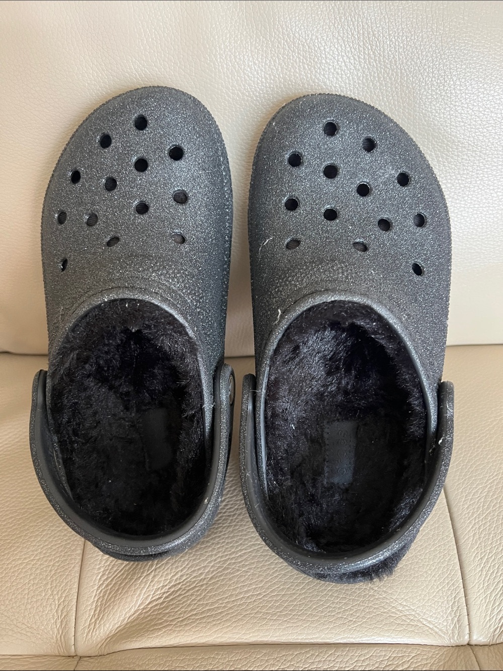 Crocs Black Glitter Fuzz Lined - Picture 1 of 3